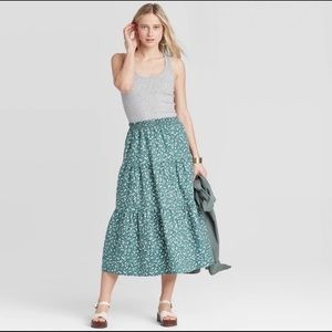 Universal Thread Green Floral Print Mid-rise Skirt